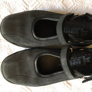 Mephisto black leather Shoes, 7.5M